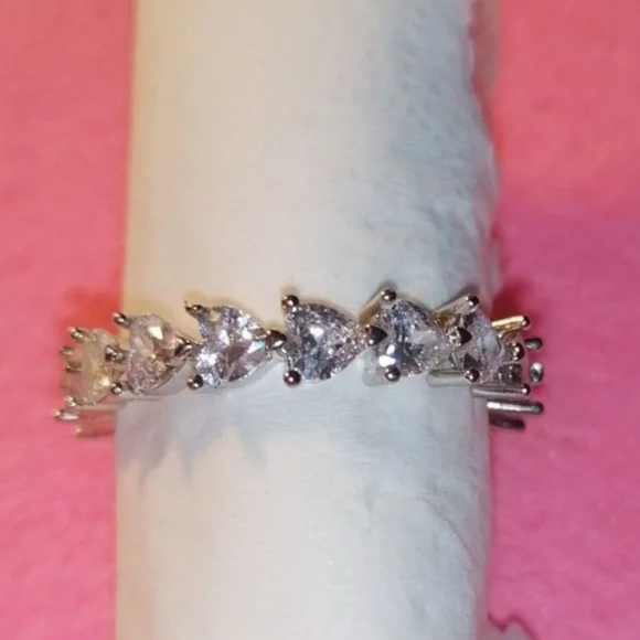 New Heart Baguette Simple Ring - Picture 4 of 5